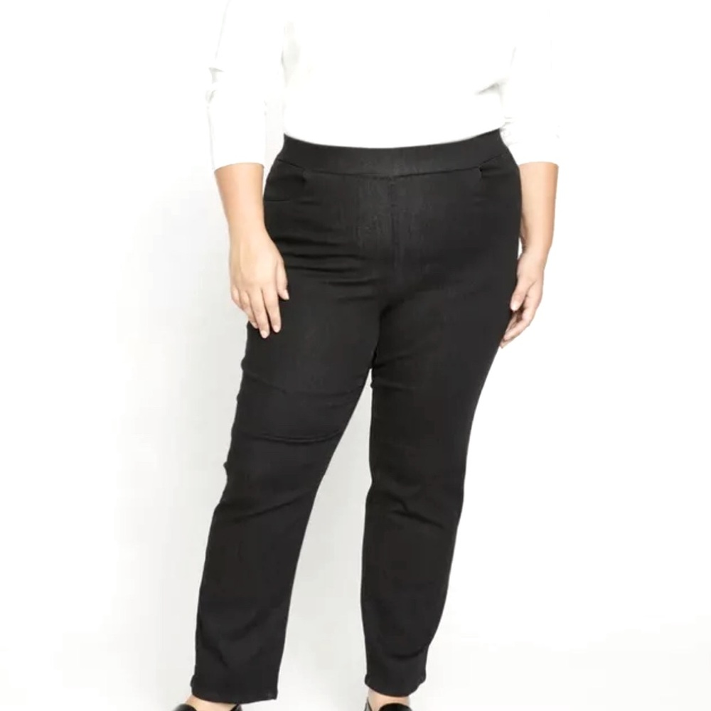 NWT Universal Standard ComfortDenim Stovepipe Jean Size SL